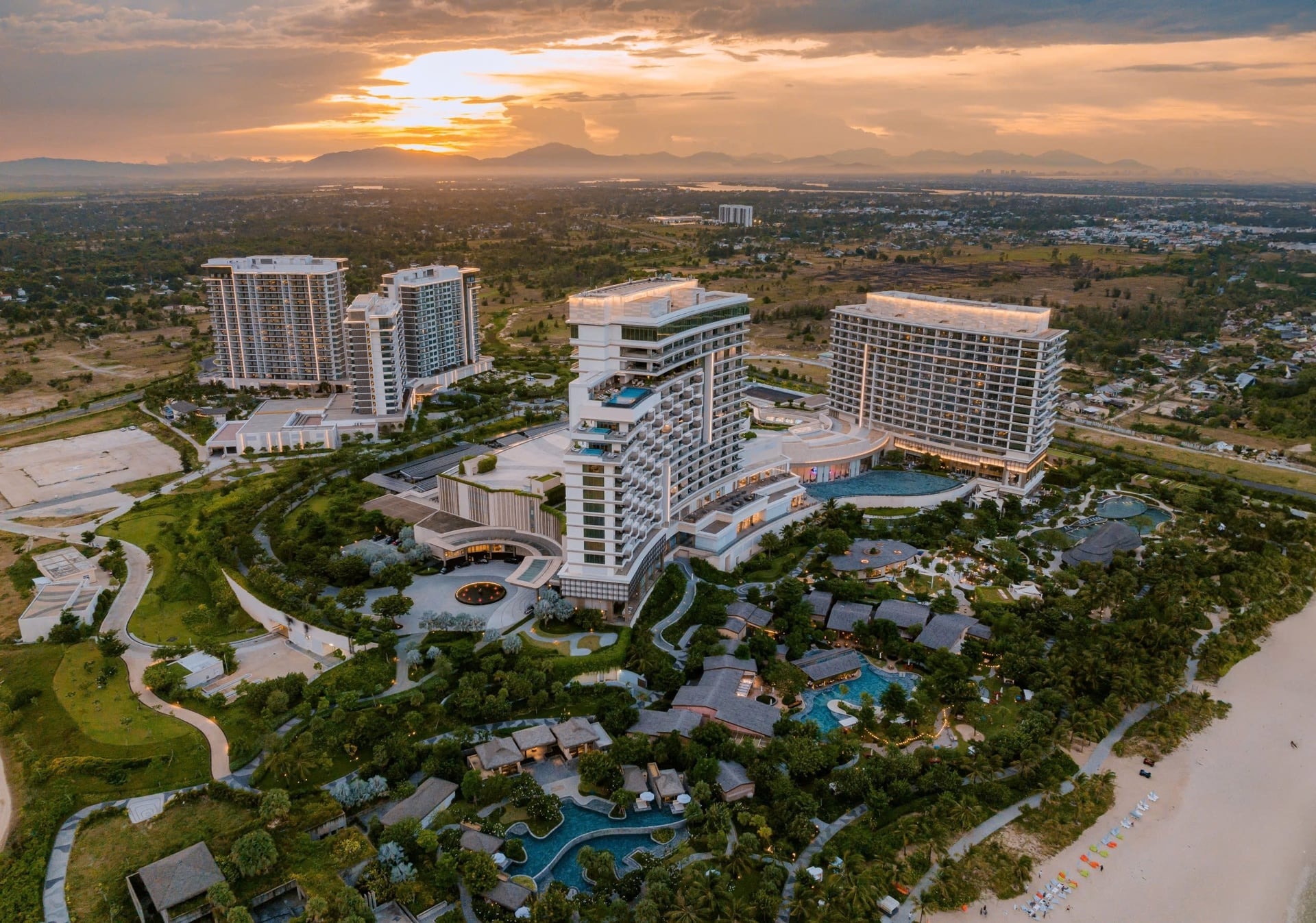 Dự án Khu nghỉ dưỡng Nam Hội An (Hoiana Resort & Golf). Nguồn ảnh: Nhadautu.vn Dự án Khu nghỉ dưỡng Nam Hội An (Hoiana Resort & Golf). Nguồn ảnh: Nhadautu.vn