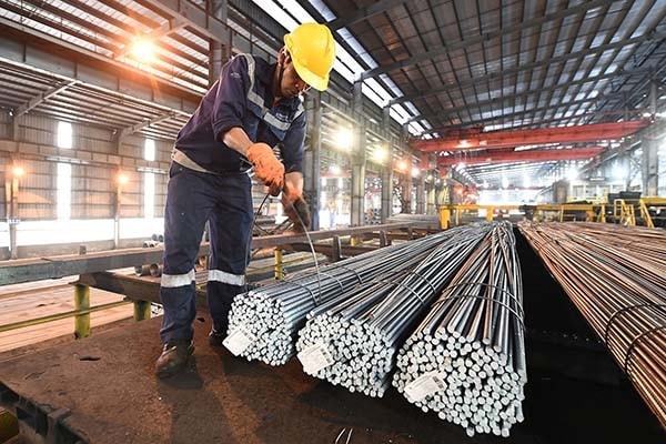 Giá thép liên tục tăng cao trong những ngày gần đây. vlxd-org-giathep4.jpg