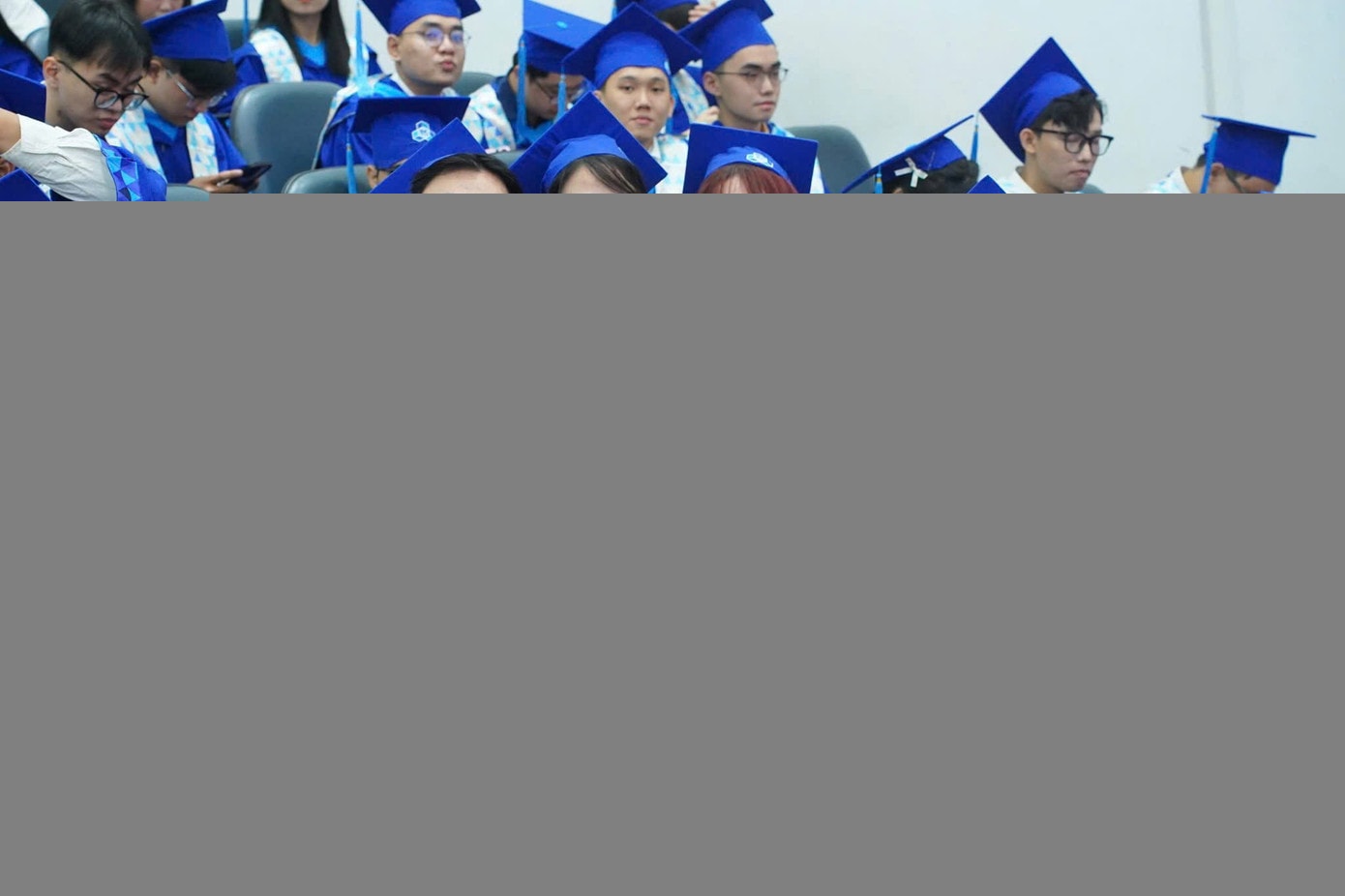 Sinh viên trường Đại học Bách khoa - Đại học Quốc gia TPHCM trong lễ tốt nghiệp. Ảnh: Fanpage nhà trường 3559336737842179445.jpg