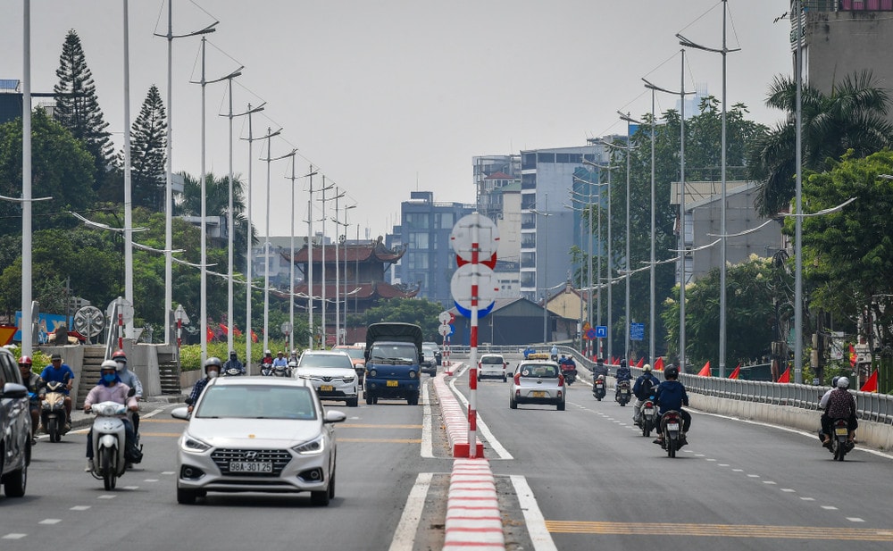 Tuyến đường Nghi Tàm. Nguồn ảnh: Thanglong.chinhphu.vn Tuyến đường Nghi Tàm. Nguồn ảnh: Thanglong.chinhphu.vn