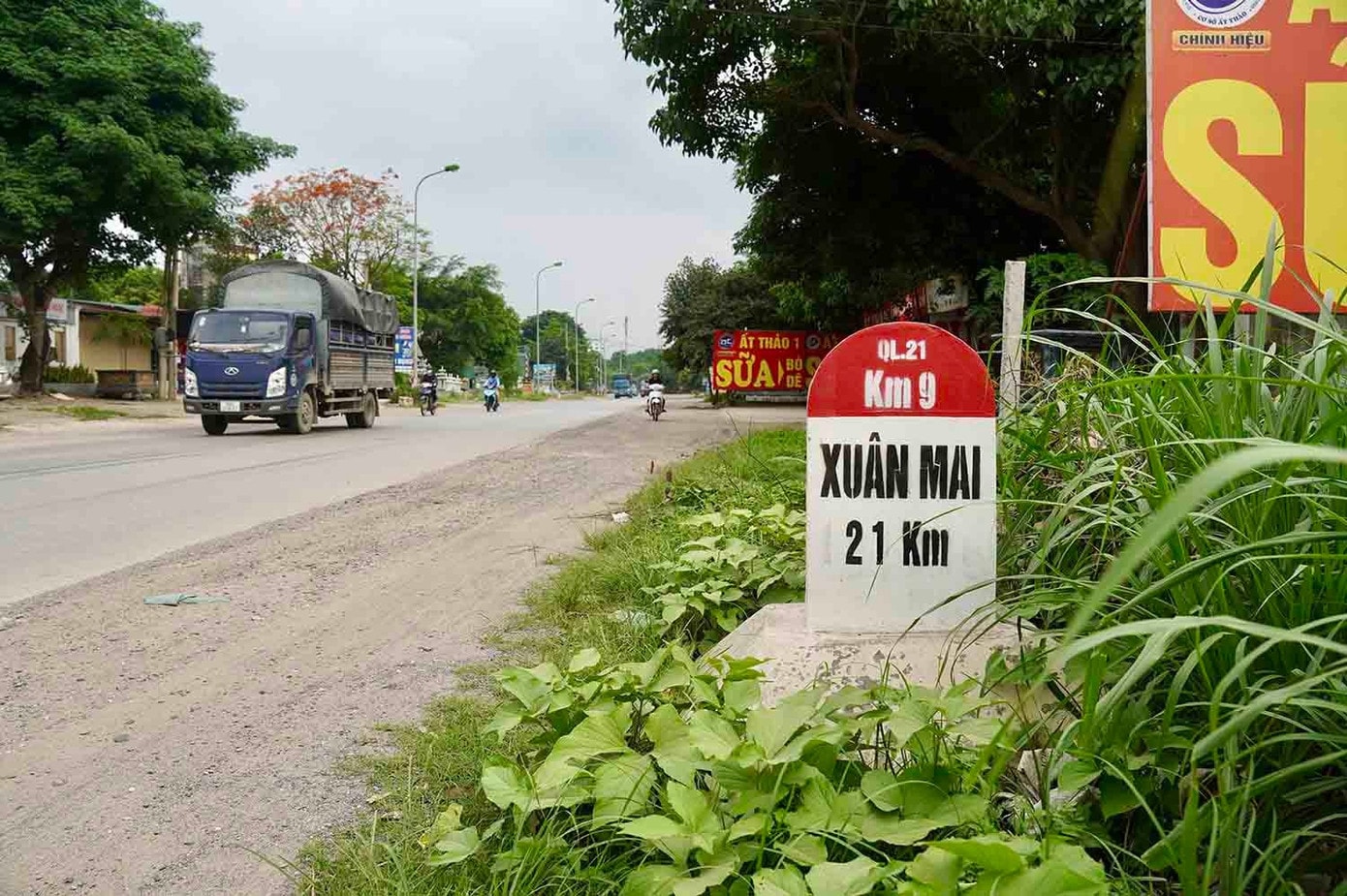 QL21A đoạn qua Xuân Mai, Hà Nội. Ảnh: Hữu Chánh anh-huu-chanh.jpg