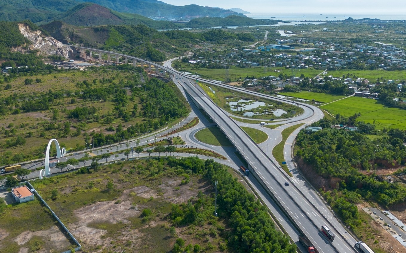 Thành phố rộng nhất Việt Nam sẽ làm tuyến đường xuyên tâm dài 90km- Ảnh 1. Thành phố rộng nhất Việt Nam sẽ làm tuyến đường xuyên tâm dài 90km- Ảnh 1.
