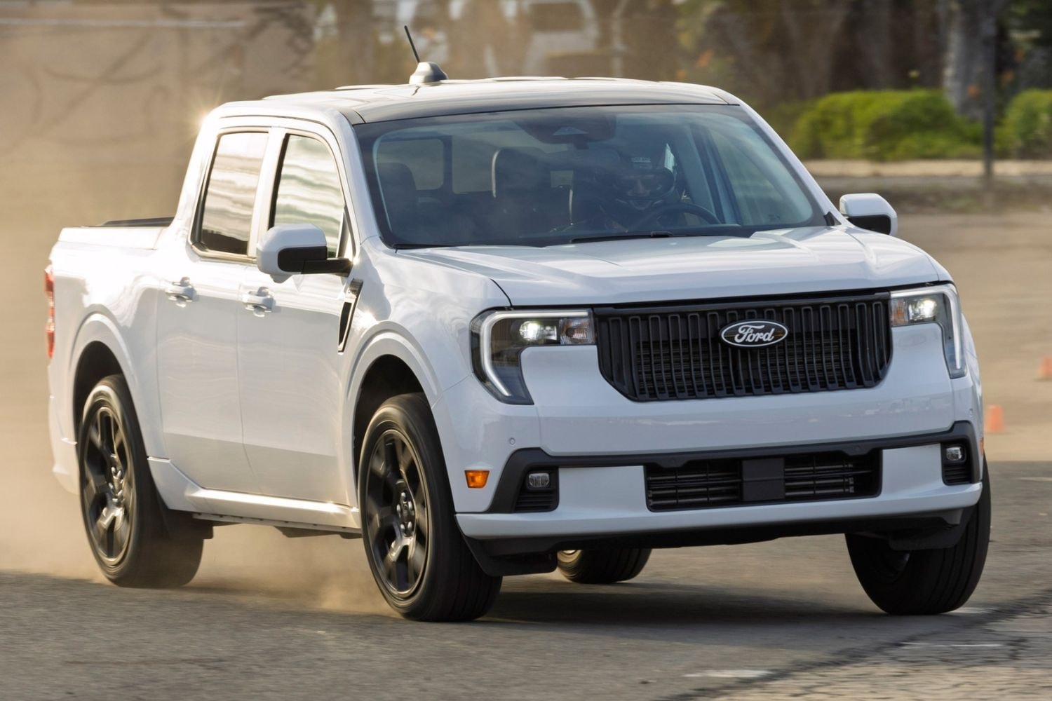 ban-tai-nho-hon-ca-ford-ranger.jpg