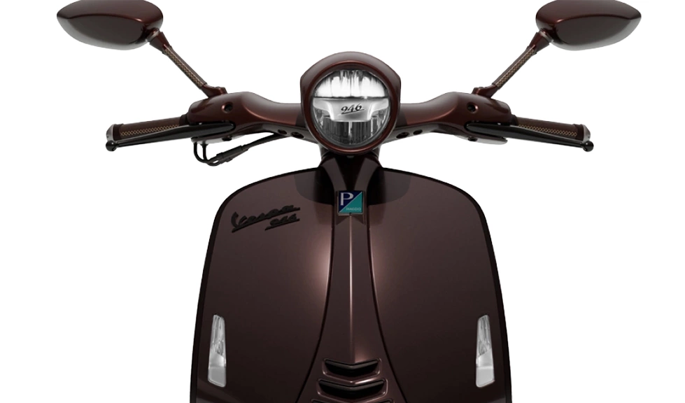 Vespa 946 Horse-3