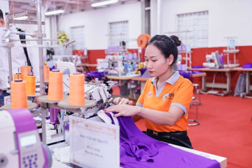 Xung đột Trung Đông nguy cơ kéo dài: Chi phí nguyên liệu tăng mạnh, dệt may Việt Nam chịu áp lực lớn từ biến động toàn cầu