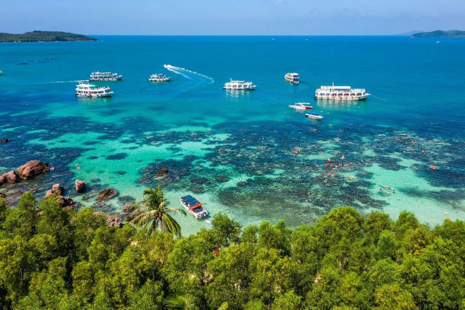 Hãng hàng không mới của Việt Nam chính thức có đường bay thẳng kết nối vịnh biển đẹp nhất thế giới với đặc khu lớn bậc nhất cả nước- Ảnh 2. Hãng hàng không mới của Việt Nam chính thức có đường bay thẳng kết nối vịnh biển đẹp nhất thế giới với đặc khu lớn bậc nhất cả nước- Ảnh 2.