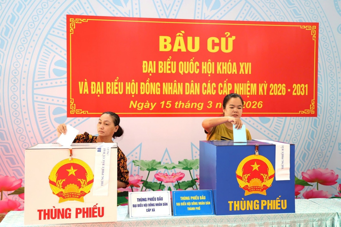 Các khu vực bỏ phiếu duy trì tình hình ổn định, chấp hành nghiêm quy định về bầu cử. baucutc7.jpg