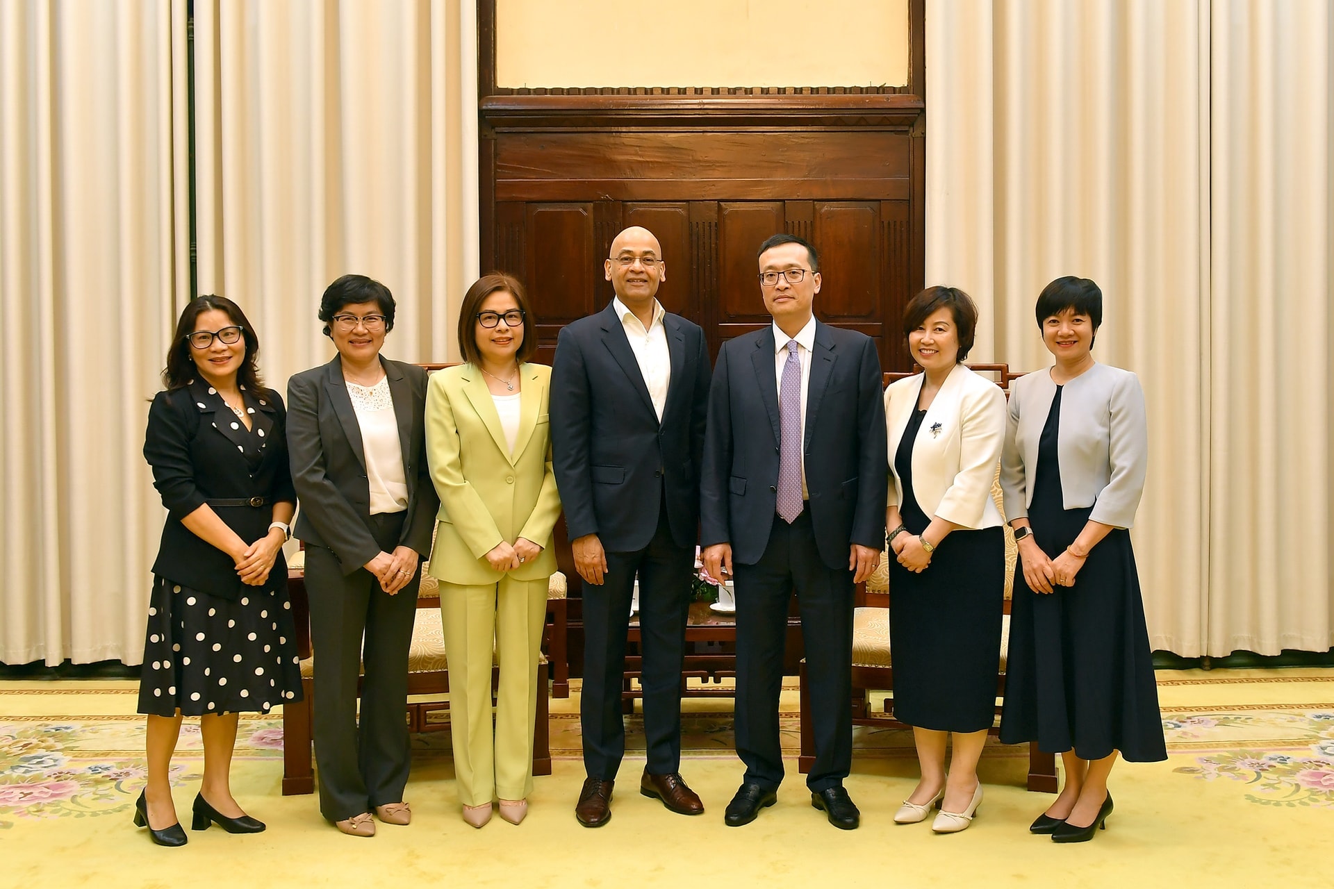 17.3.26_ptdphamquangdung_tiepcitibank-04.jpg