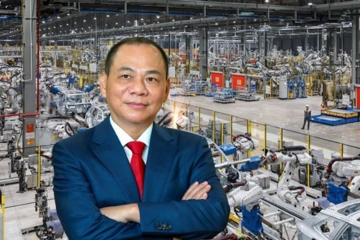 Nhắm tới thị trường 7.000 tỷ USD, công ty người máy của ông Phạm Nhật Vượng bổ sung gần 40 ngành, nghề mới