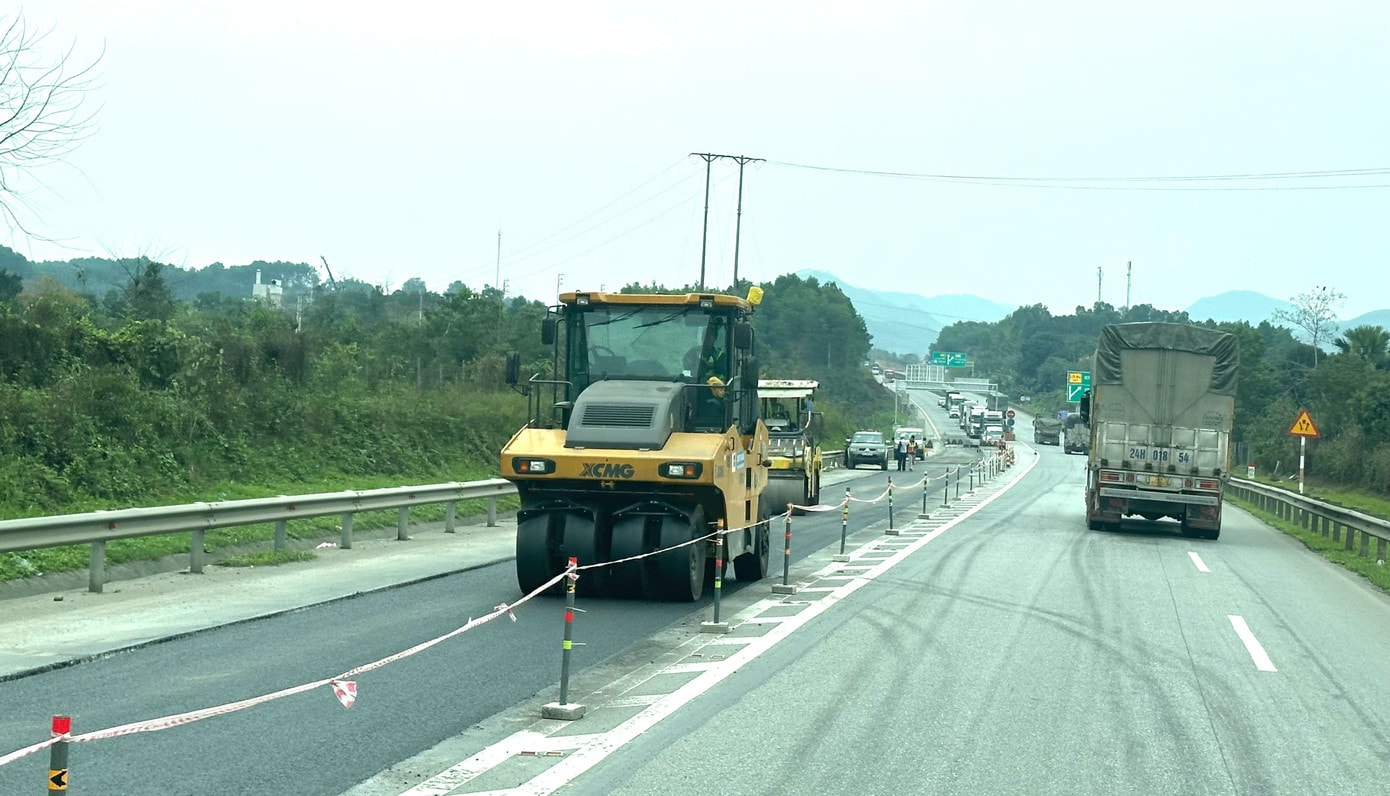 Cao tốc Nội Bài - Lào Cai đang nâng cấp. ban-sao-img-7298.jpg