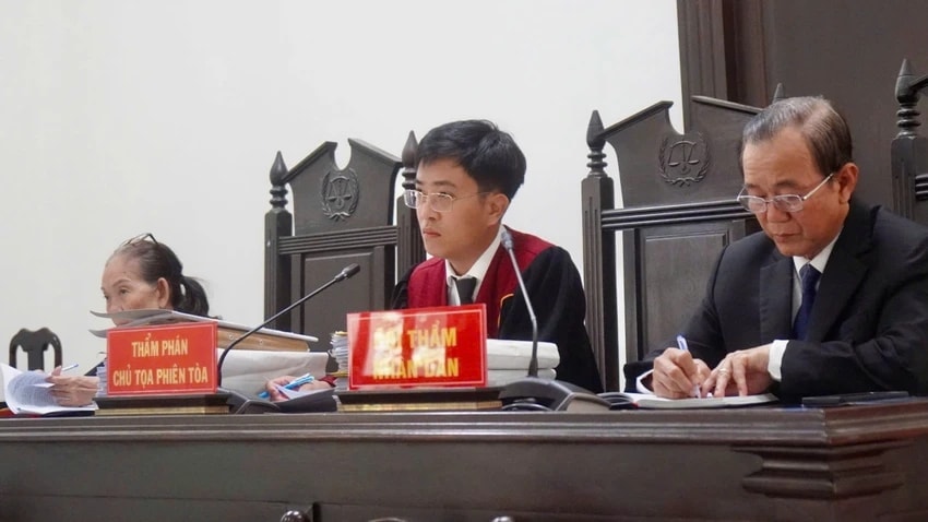 Tuyên án 1 (1)