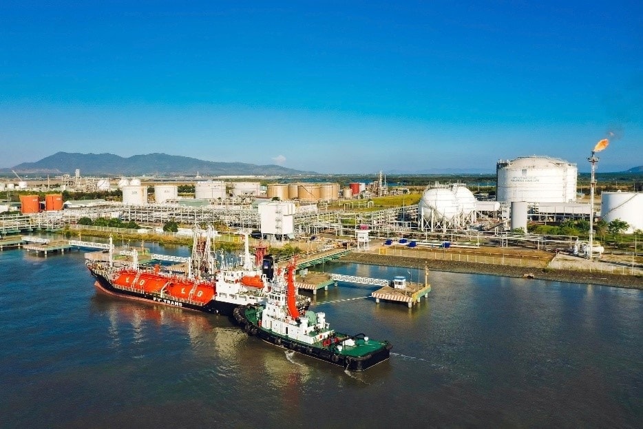 h1-he-thong-kho-cang-lpg-cua-pv-gas-gop-phan-dam-bao-nang-luc-tiep-nhan-va-phan-phoi-lpg-tren-thi-truong20260317102311.jpg