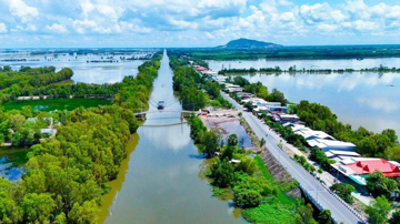 Huy động hơn 80.000 người đào tay suốt 5 năm, xây dựng ‘siêu công trình’ lớn nhất Việt Nam thời phong kiến