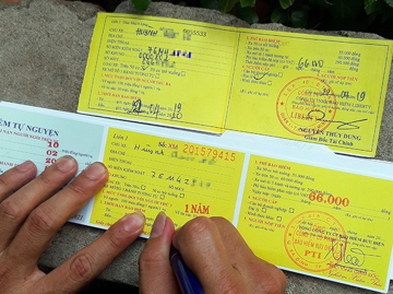 Từ giờ, mức phạt mới nhất khi quên mang theo bảo hiểm xe máy, ô tô, người tham gia giao thông cần biết để chấp hành nghiêm