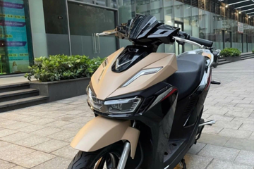 VinFast Viper ngoài đời thực: Xe máy điện 'chất chơi' gây sốt, khách đặt cọc trước ngày mở bán