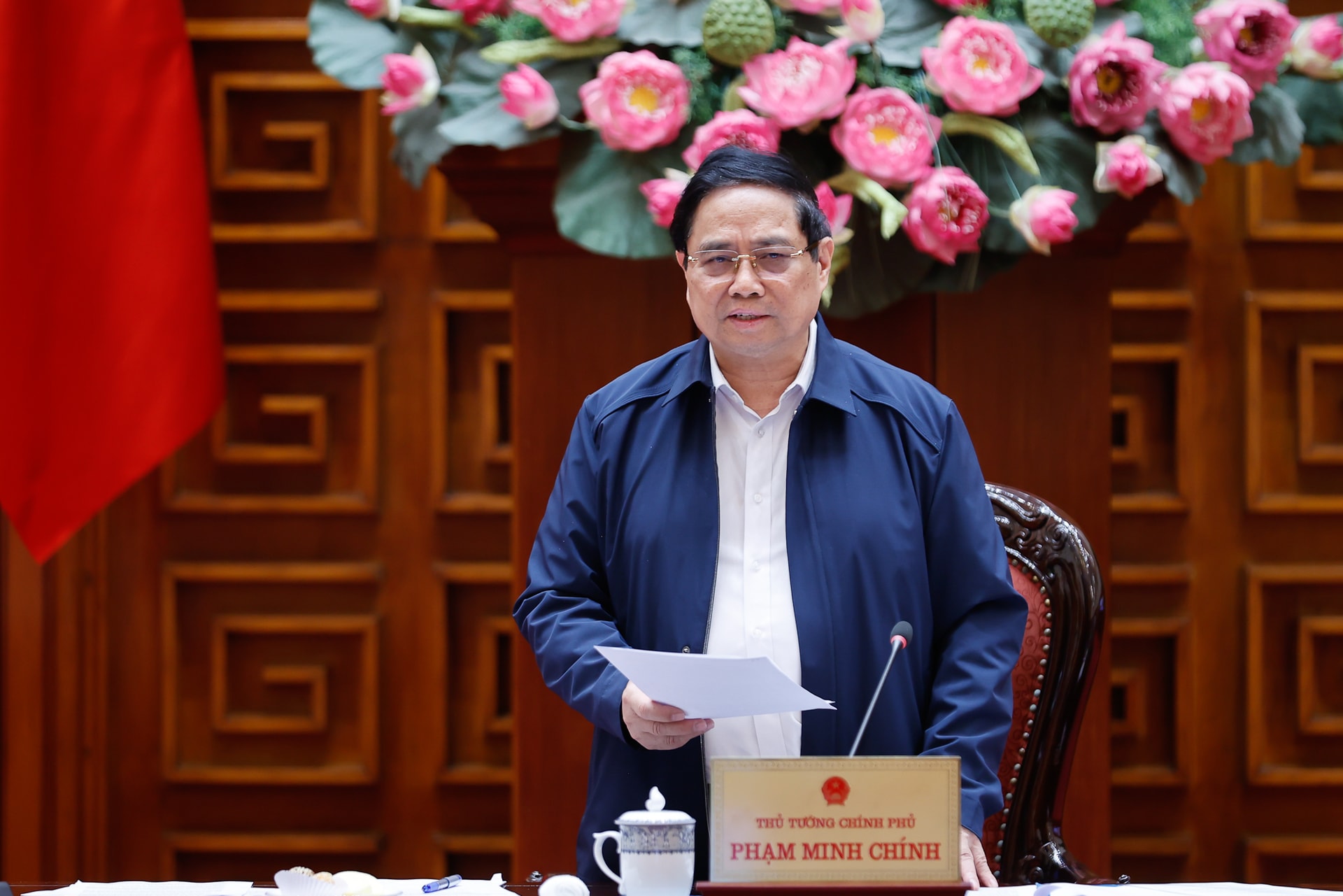 Thủ tướng: Bảo đảm tiến độ, nâng cao chất lượng các dự án đường sắt và cương quyết phòng chống tham nhũng, tiêu cực- Ảnh 4. Thủ tướng: Bảo đảm tiến độ, nâng cao chất lượng các dự án đường sắt và cương quyết phòng chống tham nhũng, tiêu cực- Ảnh 4.