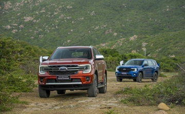Ford Everest ‘nuốt trọn’ phân khúc SUV 7 chỗ tại Việt Nam, Toyota Fortuner gặp khó, Isuzu mu-X chật vật bán từng xe