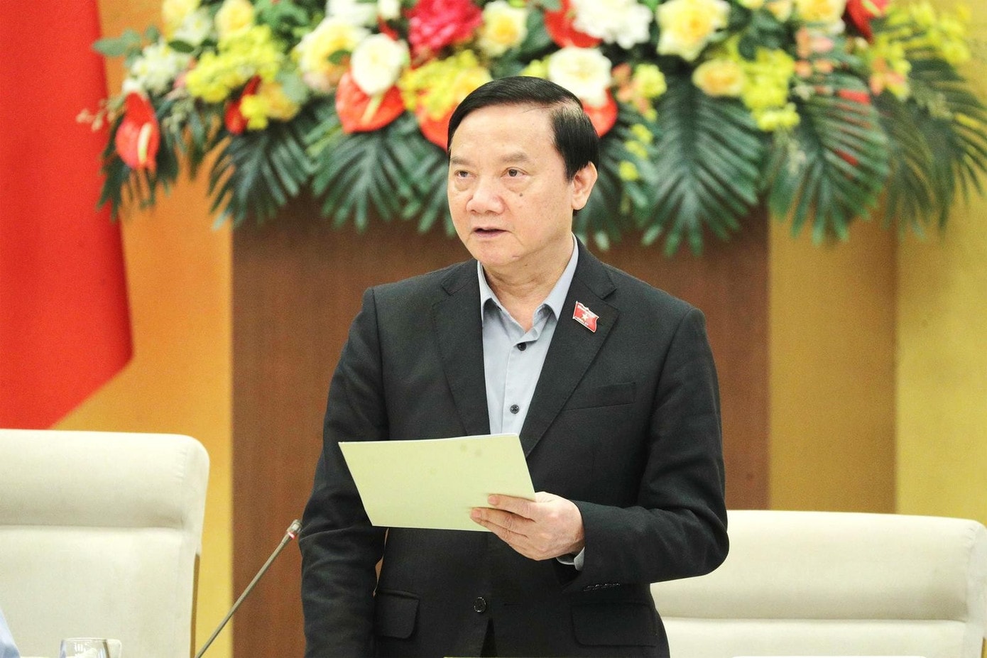 Phó Chủ tịch Quốc hội Nguyễn Khắc Định tại phiên họp. 32cc2.jpg