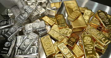 Giá vàng lao dốc mạnh, chỉ còn gần 4.600 USD/ounce
