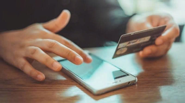 Trước 28/3, công an đề nghị người từng giao dịch với tài khoản Techcombank và Vietcombank sau đây khẩn trương trình báo