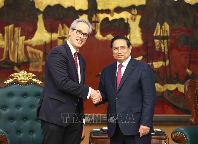 Thủ tướng Phạm Minh Chính tiếp Vụ trưởng Vụ Quản trị Đại dương quốc tế và nghề cá bền vững Fernando Andresen Guimaraes. Ảnh: TTXVN screen-shot-2026-03-19-at-75810-pm.png