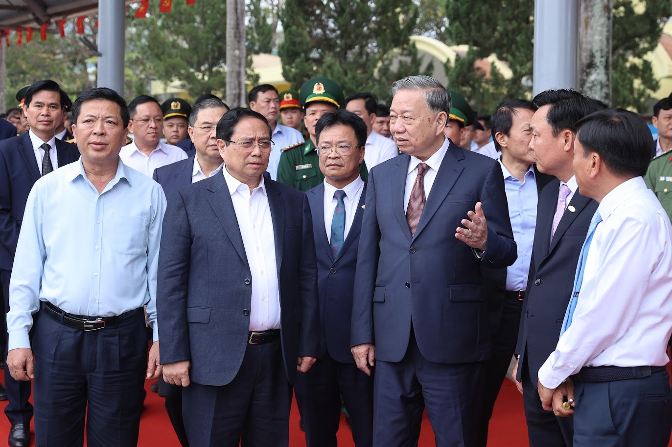 Tổng Bí thư Tô Lâm: Đường sắt kết nối Việt Nam - Trung Quốc phải là một đột phá chiến lược trong hợp tác kinh tế song phương- Ảnh 5. Tổng Bí thư Tô Lâm: Đường sắt kết nối Việt Nam - Trung Quốc phải là một đột phá chiến lược trong hợp tác kinh tế song phương- Ảnh 5.