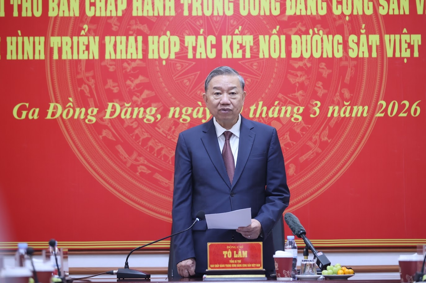 Tổng Bí thư Tô Lâm: Đường sắt kết nối Việt Nam - Trung Quốc phải là một đột phá chiến lược trong hợp tác kinh tế song phương- Ảnh 2. Tổng Bí thư Tô Lâm: Đường sắt kết nối Việt Nam - Trung Quốc phải là một đột phá chiến lược trong hợp tác kinh tế song phương- Ảnh 2.