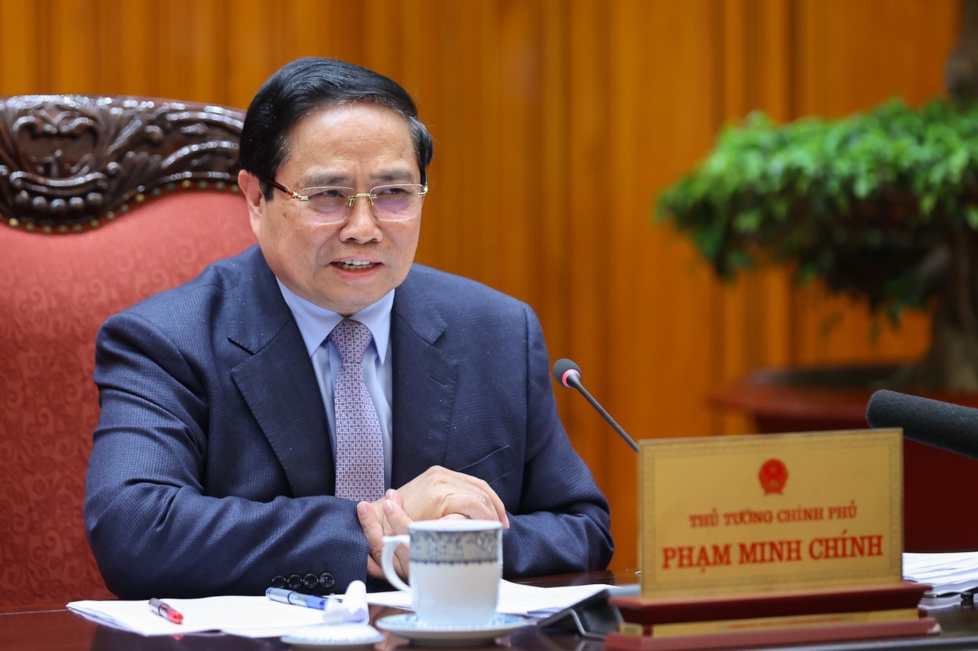 Thủ tướng Phạm Minh Chính chủ trì cuộc họp. Ảnh: VGP 213ttgc2.jpg