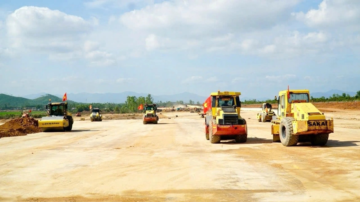 Dự án nâng cấp sân bay từng là căn cứ không quân Việt Nam do Mỹ xây dựng nhận chỉ đạo 'nóng'- Ảnh 1. Dự án nâng cấp sân bay từng là căn cứ không quân Việt Nam do Mỹ xây dựng nhận chỉ đạo 'nóng'- Ảnh 1.