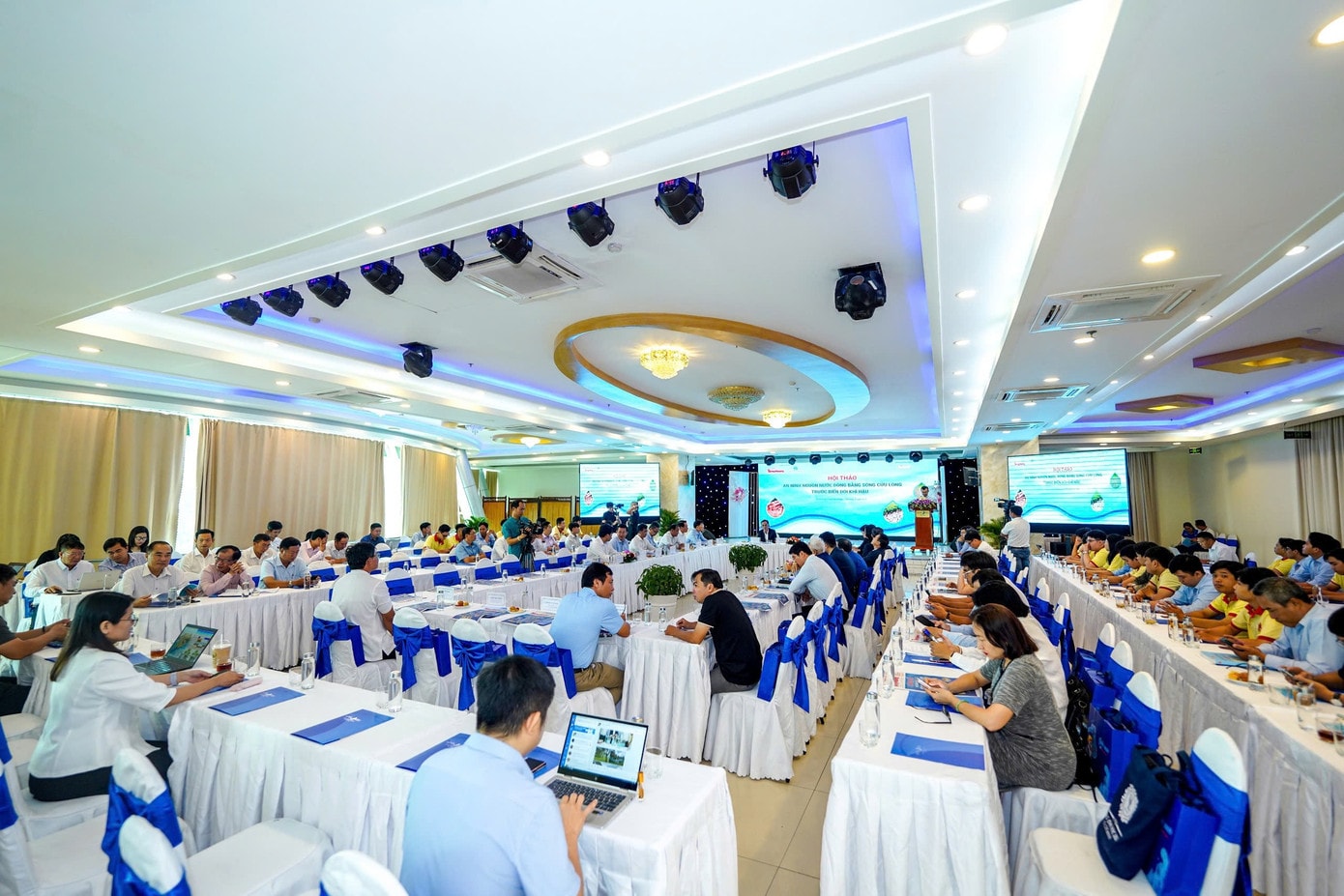 Quang cảnh hội thảo “An ninh nguồn nước Đồng bằng sông Cửu Long trước biến đổi khí hậu” sáng 22/3 tại TP. Cần Thơ. Ảnh: Phạm Nguyễn z7645151766282-01d2d182fa691ef2a46eb4ec39545493.jpg