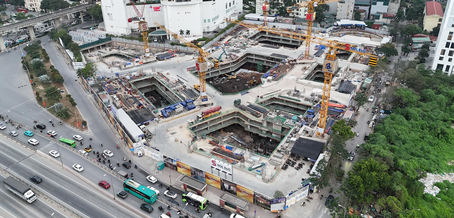 Siêu dự án 'ngã tư vàng' bỏ hoang nhiều năm nhộn nhịp trở lại sau khi vào tay một 'ông lớn'- Ảnh 2.