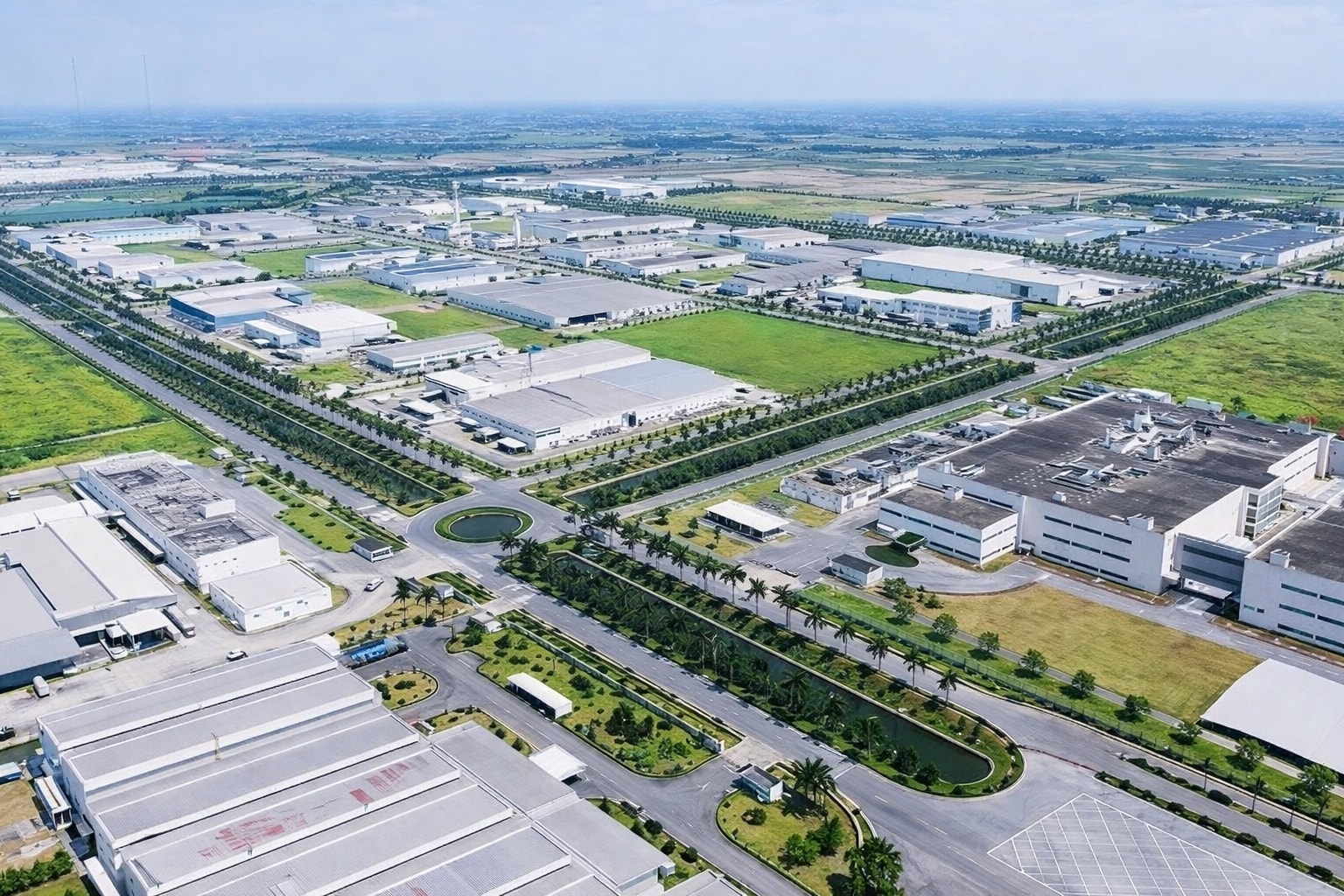 KCN gần 430ha của vợ chồng bà Nguyễn Phương Hằng mới đón thêm 'siêu dự án' 6.000 tỷ của Tập đoàn TH- Ảnh 1. KCN gần 430ha của vợ chồng bà Nguyễn Phương Hằng mới đón thêm 'siêu dự án' 6.000 tỷ của Tập đoàn TH- Ảnh 1.