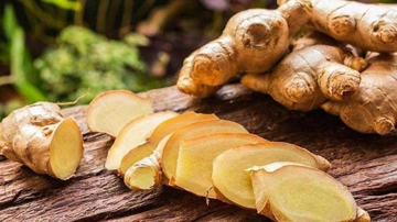 Ít ai ngờ: Loại củ gia vị quen thuộc này lại là 'bí quyết vàng' giúp tóc mọc dày, giảm rụng rõ rệt