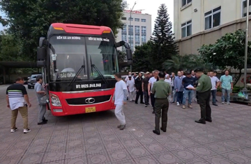 Tiếp nhận 34 công dân Việt Nam bị Mỹ trục xuất