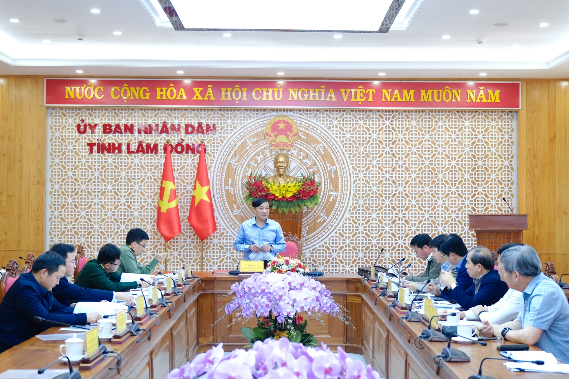 Hình ảnh tại buổi làm việc. Nguồn ảnh: Báo Lâm Đồng Hình ảnh tại buổi làm việc. Nguồn ảnh: Báo Lâm Đồng