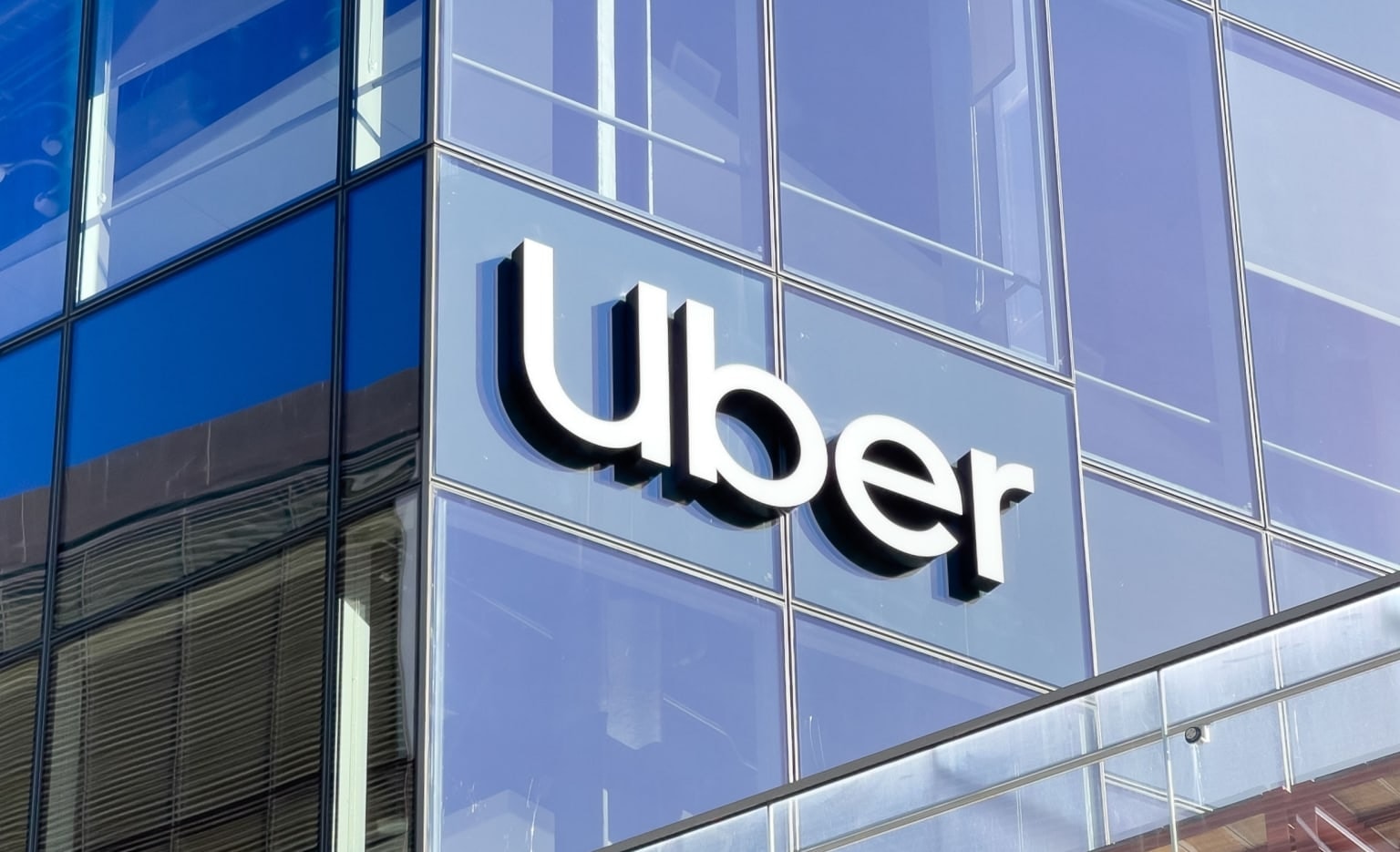 uber Rivian robotaxis