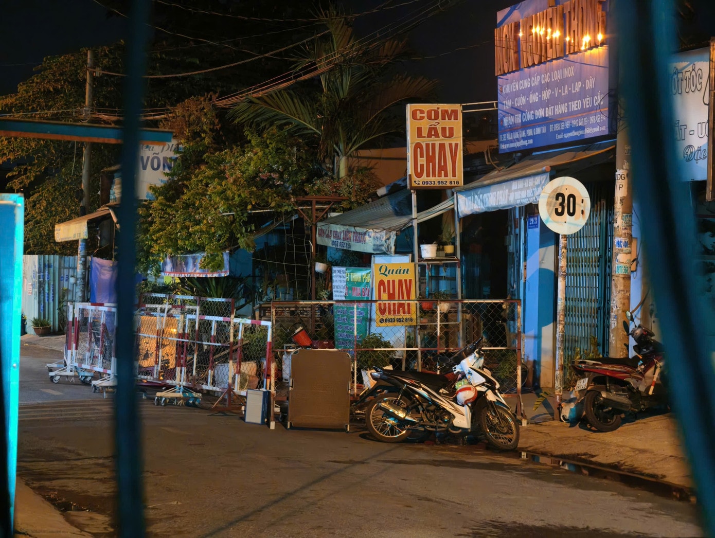 Quán chay nơi xảy ra vụ cháy. Ảnh H.H z7651281098936-47239e395783daf57ecd412555ef0e7b.jpg