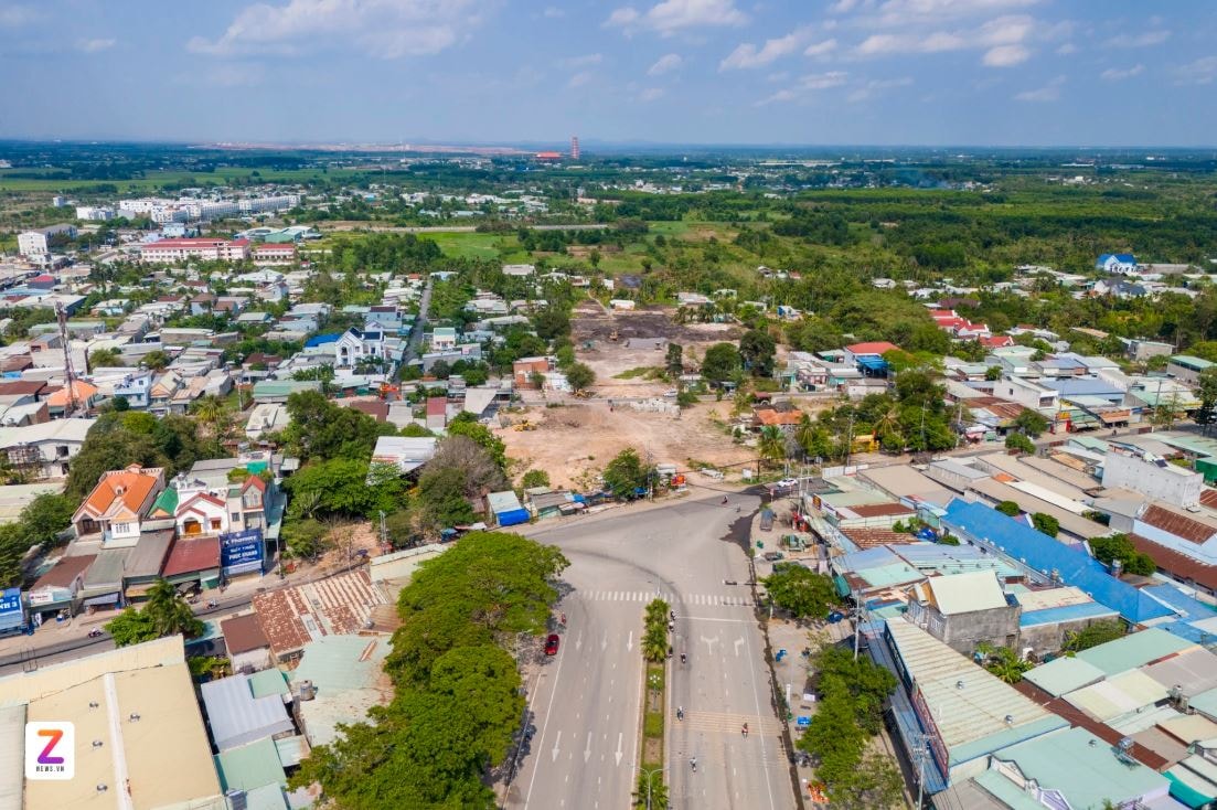 Cần gấp rút hoàn thành các tuyến kết nối đến siêu sân bay lớn nhất Việt Nam- Ảnh 3. Cần gấp rút hoàn thành các tuyến kết nối đến siêu sân bay lớn nhất Việt Nam- Ảnh 3.