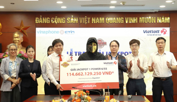 Chính thức lộ diện người trúng giải Vietlott 114 tỷ đồng
