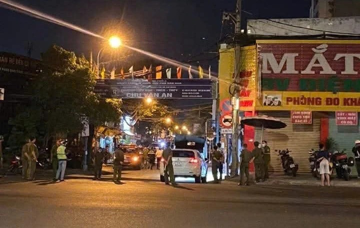 Đêm khuya cháy quán cơm chay, hai mẹ con tử vong