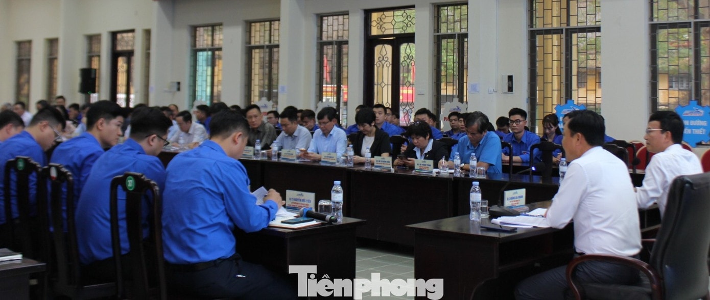 Toàn cảnh hội nghị đối thoại giữa <a style='text-decoration: none;' href='/VNR'>VNR</a> với cán bộ, đoàn viên thanh niên. Ảnh: Lộc Liên. s-49.jpg