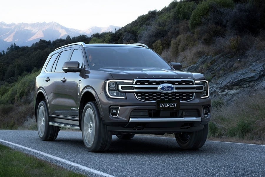 ford-everest-platinum-1.jpg