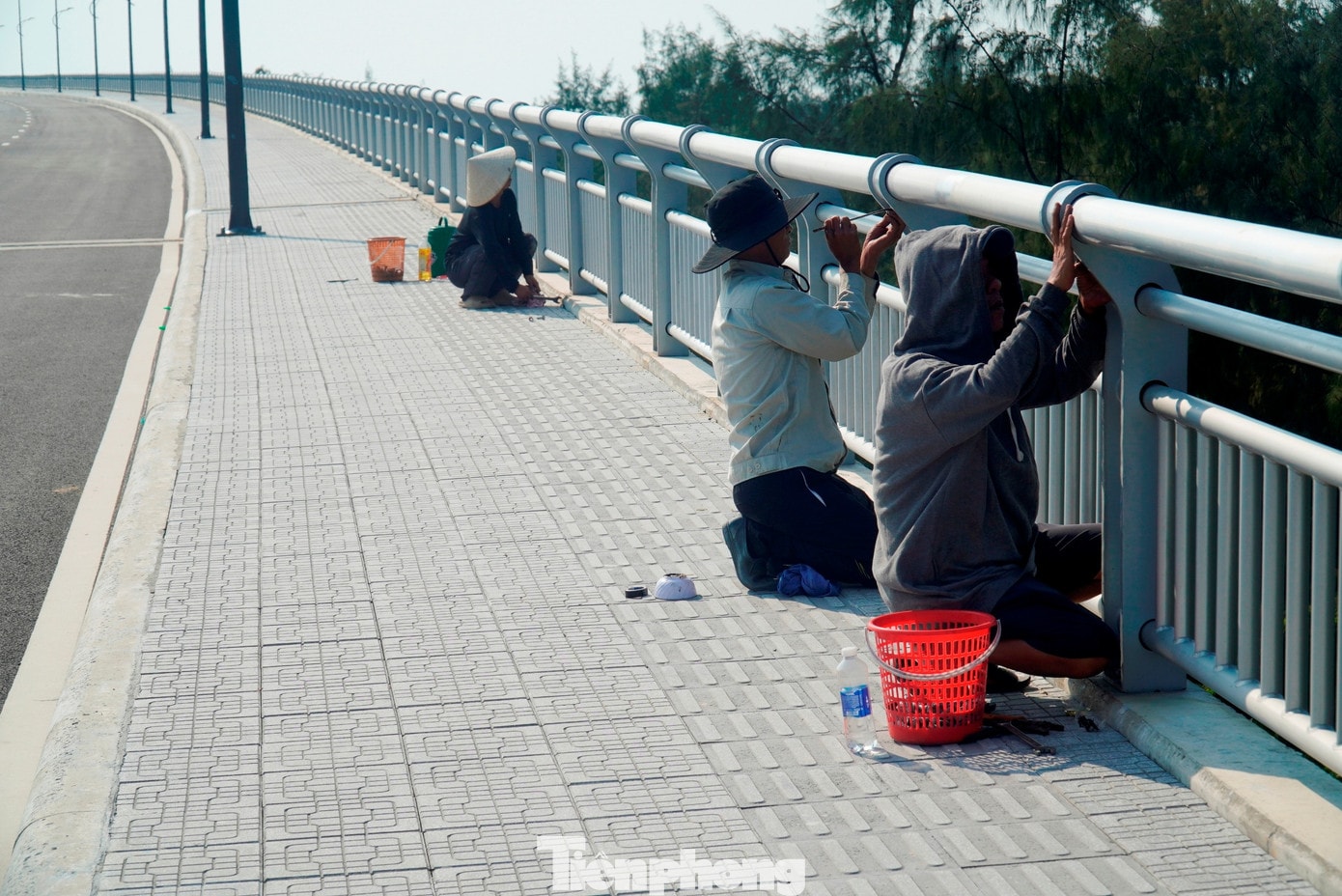 tp-7-cau-vuot-cua-bien-thuan-an-sap-thong-xe.jpg