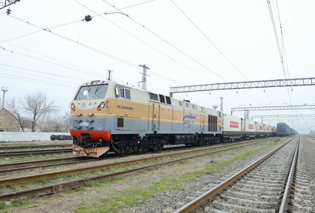 Nga chuyển hàng viện trợ cho Iran - Ảnh 1.