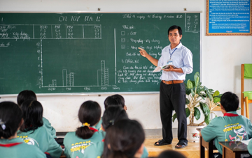 Bộ GD&ĐT sẽ sửa Thông tư 29, thông tin mới nhất về việc giáo viên dạy thêm, cần biết để làm đúng