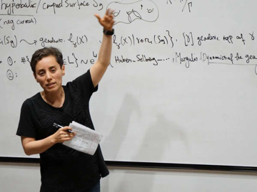 Nữ 'thần đồng' duy nhất đoạt giải 'Nobel Toán học': Ước mơ làm nhà văn, 2 lần giành HCV Olympic, qua đời khi đang ở đỉnh cao sự nghiệp