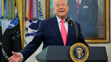Ông Trump: Iran nên sớm nghiêm túc về thỏa thuận hòa bình với Washington, trước khi quá muộn