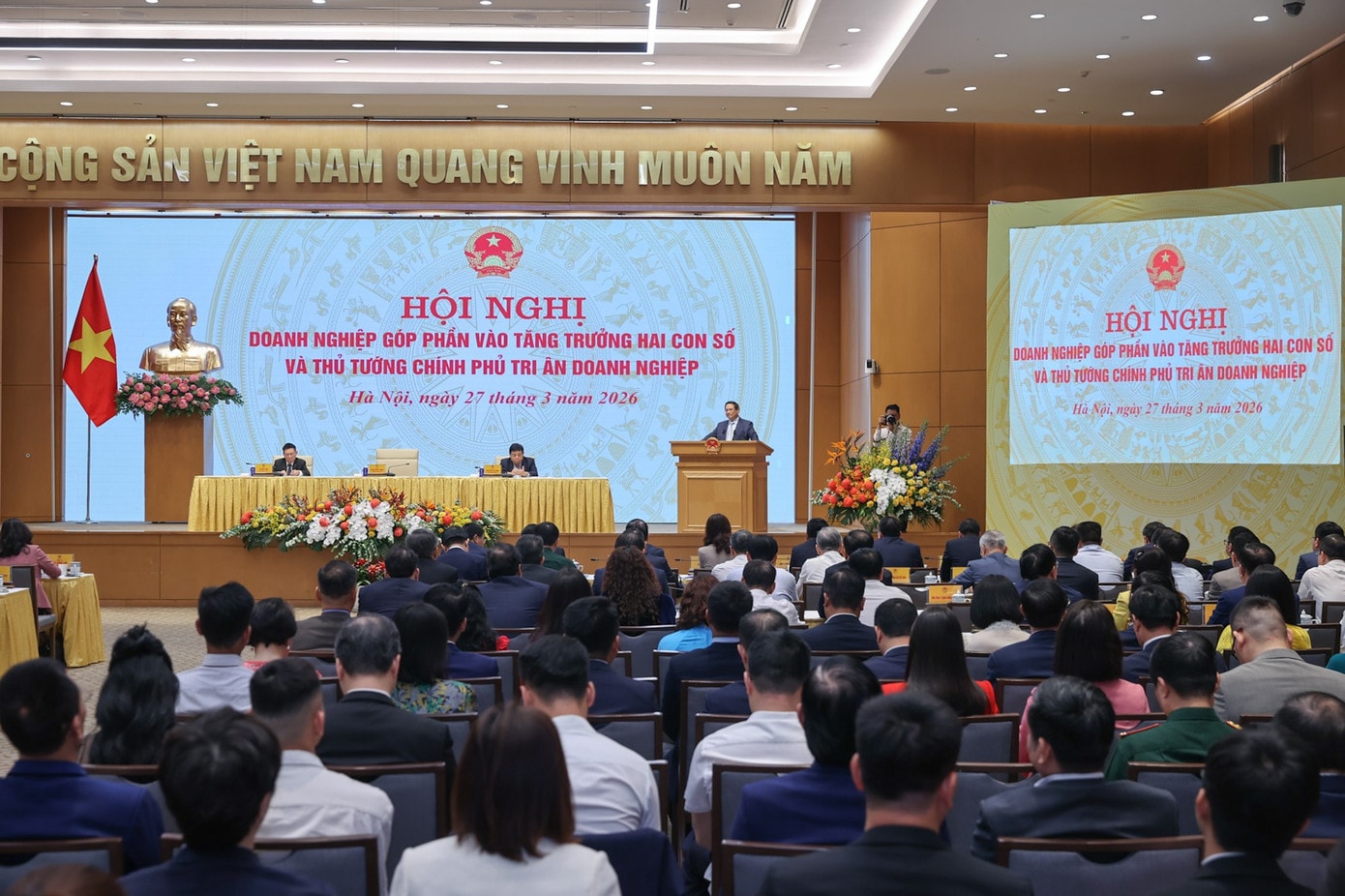 Chính phủ lắng nghe, chia sẻ với doanh nghiệp bằng trái tim. Ảnh: VGP Thủ tướng: Tăng trưởng 2 con số là 'mệnh lệnh của non sông' - Ảnh 2.