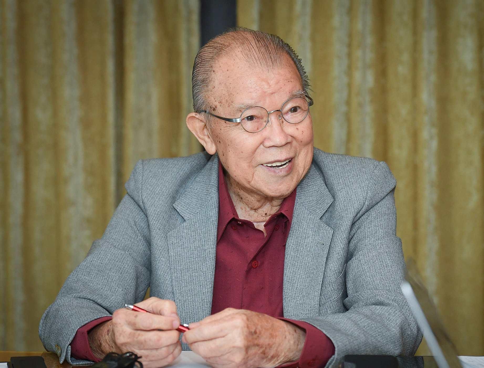 anhhunglaodong1_1774597540.jpg