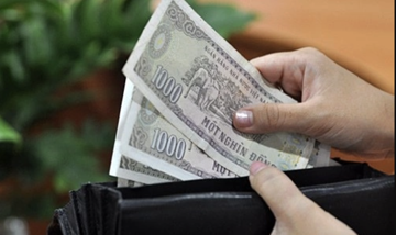 Thiếu tiền có thể khiến chúng ta già đi thêm 5 tháng mỗi năm!